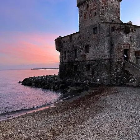 Welcome Riviera - Al Castello-vista Mare -romantico E A 20 Metri Dal Mare-toll Parking At 20 Euro Per Day To Be Booked In Advance -subject To Availability Apartamento Rapallo