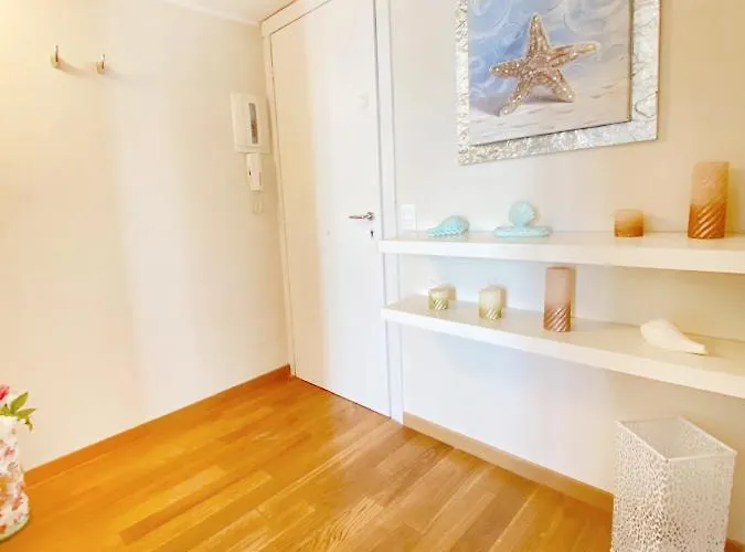 Appartement Welcome Riviera - Al Castello-vista Mare -romantico E A 20 Metri Dal Mare-toll Parking At 15 Euro Per Day To Be Booked In Advance -subject To Availability Rapallo