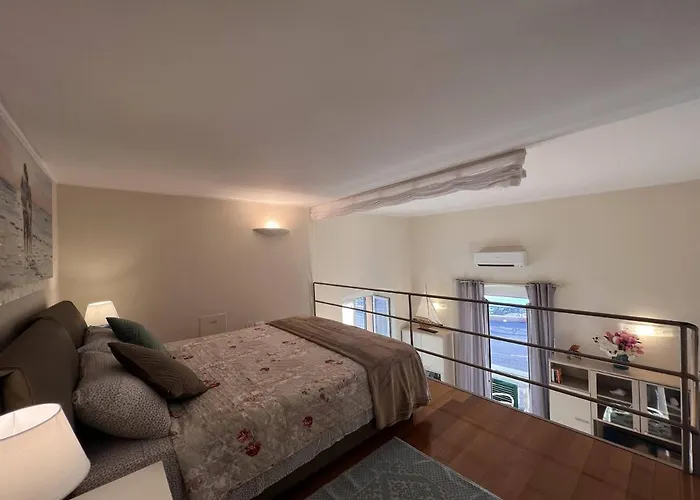 Appartement Welcome Riviera - Al Castello-vista Mare -romantico E A 20 Metri Dal Mare-toll Parking At 15 Euro Per Day To Be Booked In Advance -subject To Availability