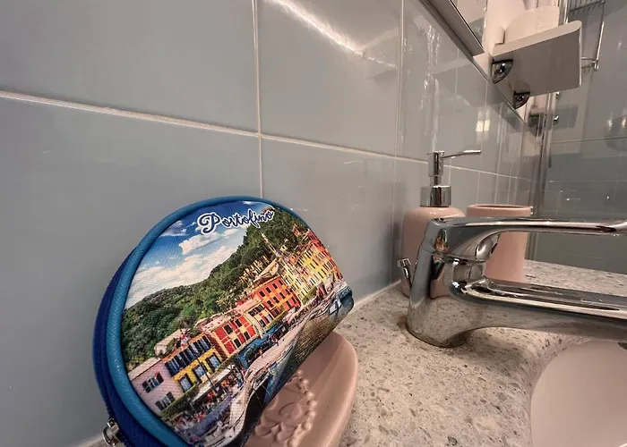 Appartement Welcome Riviera - Al Castello-vista Mare -romantico E A 20 Metri Dal Mare-toll Parking At 15 Euro Per Day To Be Booked In Advance -subject To Availability Rapallo