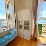 Apartment Al Castello: Romantic Seaside Retreat With Castle Views *
