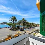 Al Castello: Romantic Seaside Retreat With Castle Views *