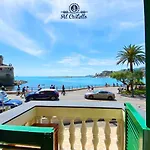 Apartment Al Castello: Romantic Seaside Retreat With Castle Views *