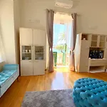Al Castello: Romantic Seaside Retreat With Castle Views *