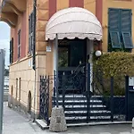 Apartment Al Castello: Romantic Seaside Retreat With Castle Views *