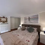 Apartment Al Castello: Romantic Seaside Retreat With Castle Views *