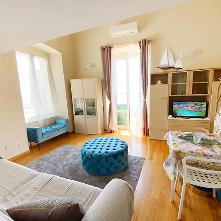 Appartamento Welcome Riviera - Al Castello-vista Mare -romantico E A 20 Metri Dal Mare-toll Parking At 15 Euro Per Day To Be Booked In Advance -subject To Availability *