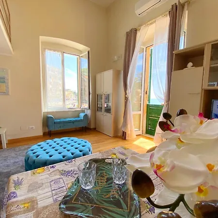 Welcome Riviera - Al Castello-vista Mare -romantico E A 20 Metri Dal Mare-toll Parking At 15 Euro Per Day To Be Booked In Advance -subject To Availability